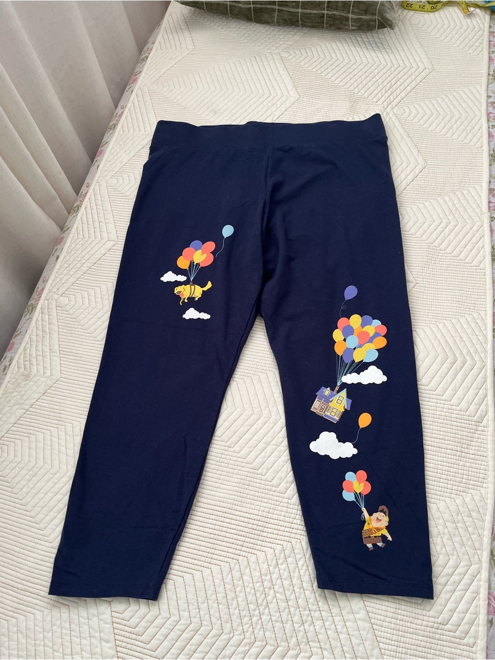 woman Disney print  Navy blue capri leggings SZ-L-XL